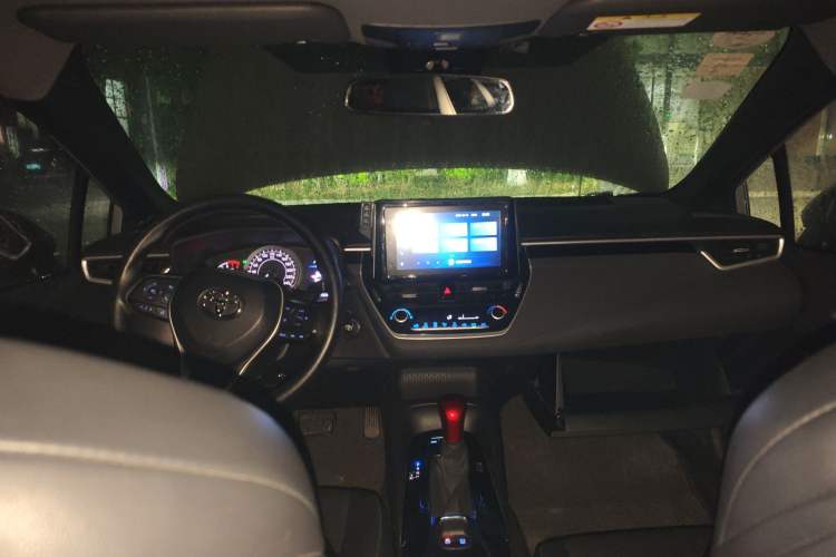 Used Toyota Levin 2021 185T CVT Luxury Edition Center Console