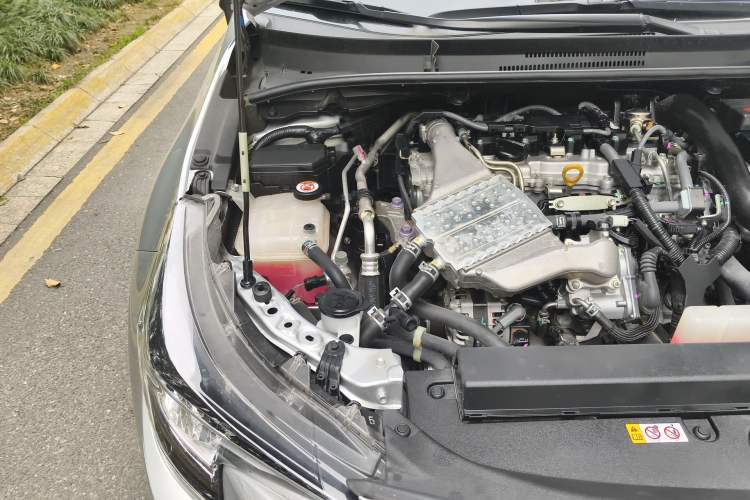 Used Toyota Levin 2021 185T CVT Luxury Edition Engine Bay Right