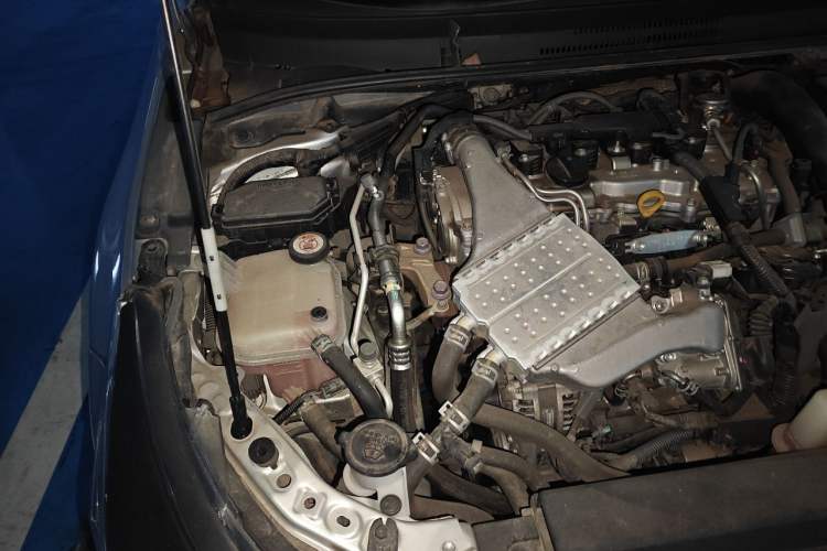 Used Toyota Levin 2021 185T CVT Entry-Level Version Engine Bay Right