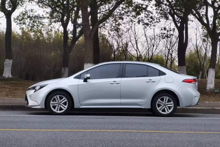 Used Toyota Levin 2021 185T CVT Luxury Edition Exterior 9