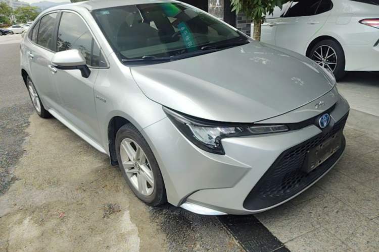 Used Toyota Levin 2021 Dual-Motor 1.8H E-CVT Progressive Edition Front Right 45 Deg
