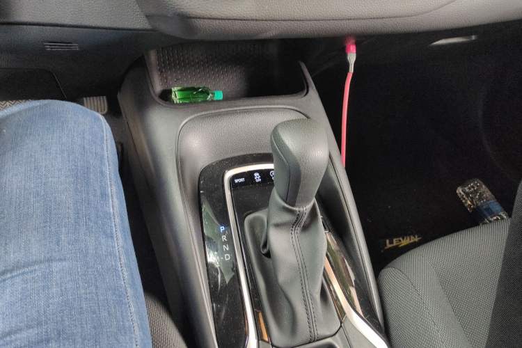 Used Toyota Levin 2021 185T CVT Luxury Edition Gear Lever