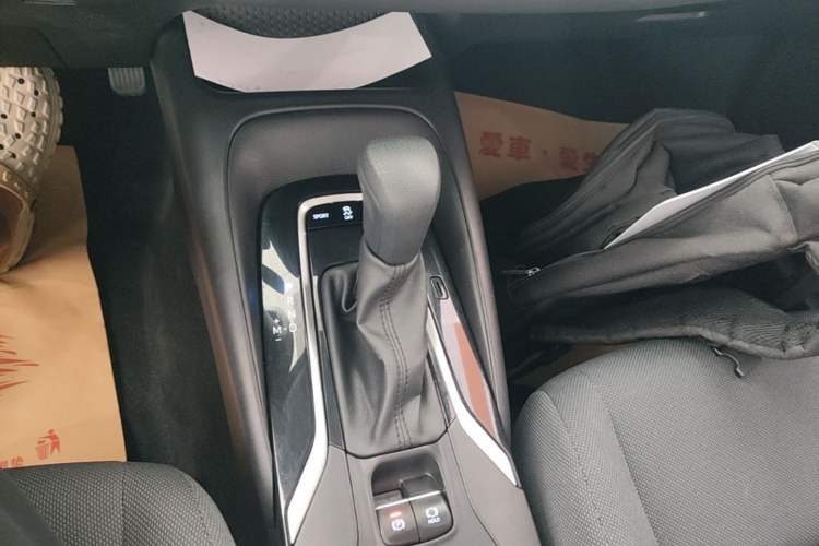 Used Toyota Levin 2021 185T CVT Luxury Edition Gear Lever