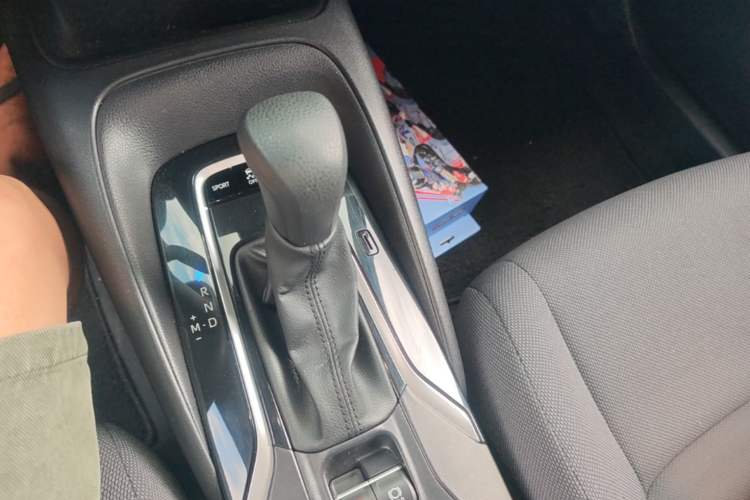 Used Toyota Levin 2021 185T CVT Luxury Edition Gear Lever
