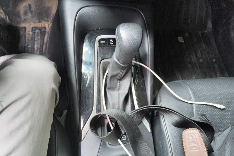 Used Toyota Levin 2021 185T CVT Luxury Edition Gear Lever