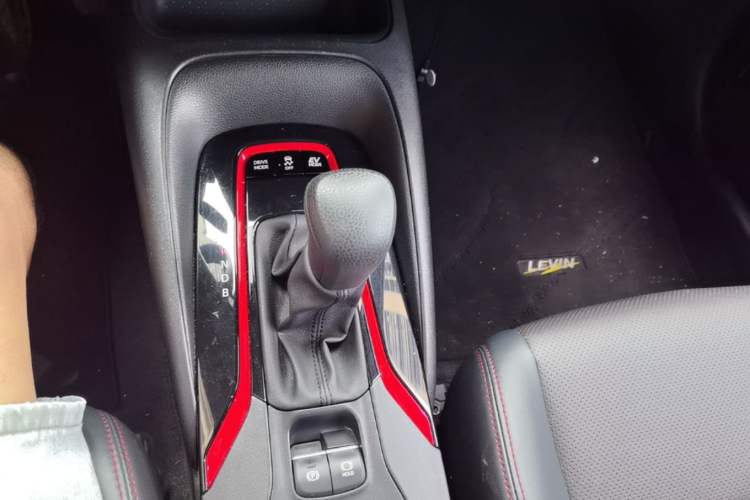 Used Toyota Levin 2021 Dual-Motor 1.8H E-CVT Sport Edition Gear Lever