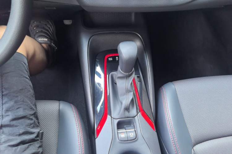 Used Toyota Levin 2021 Dual-Motor 1.8H E-CVT Sport Edition Gear Lever