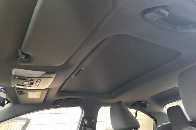 Used Toyota Levin 2021 Dual-Engine 1.8H E-CVT Luxury Edition Headliner