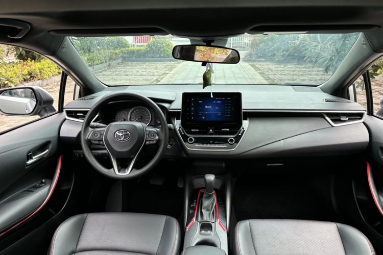 Used Toyota Levin 2021 185T CVT Sport Edition Interior 4
