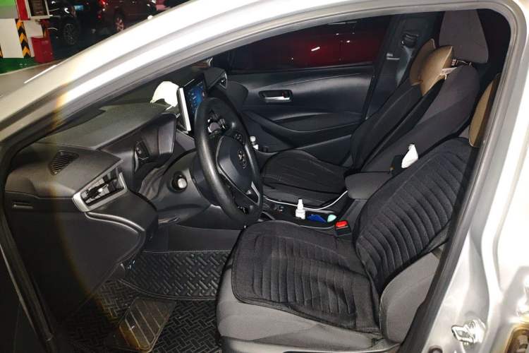 Used Toyota Levin 2021 185T CVT Luxury Edition Left Front Seat