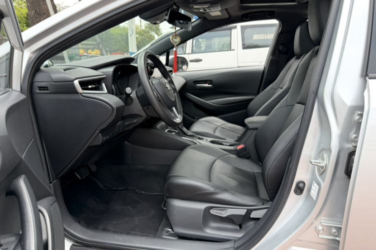 Used Toyota Levin 2021 185T CVT Luxury Edition Left Front Seat