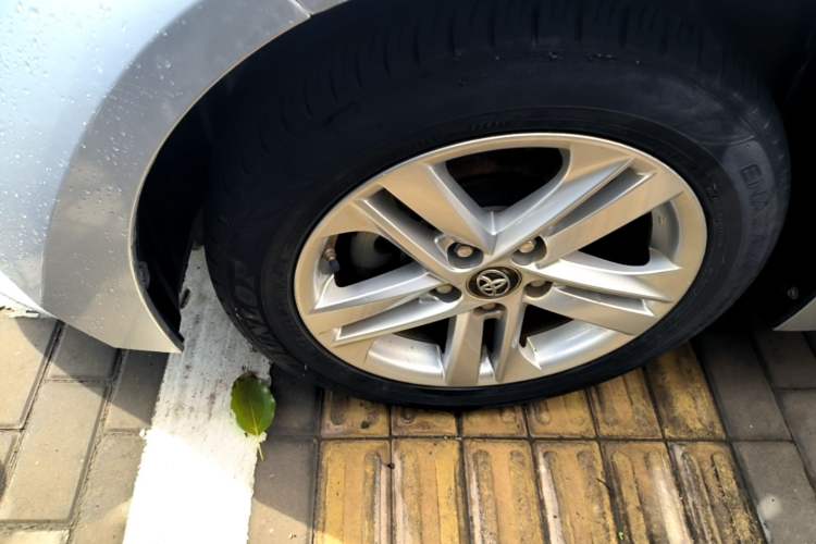 Used Toyota Levin 2021 185T CVT Luxury Edition Left Front Wheel Hub