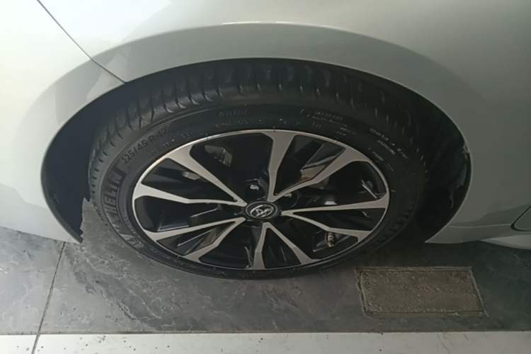 Used Toyota Levin 2021 185T CVT Sport Edition Left Front Wheel Hub