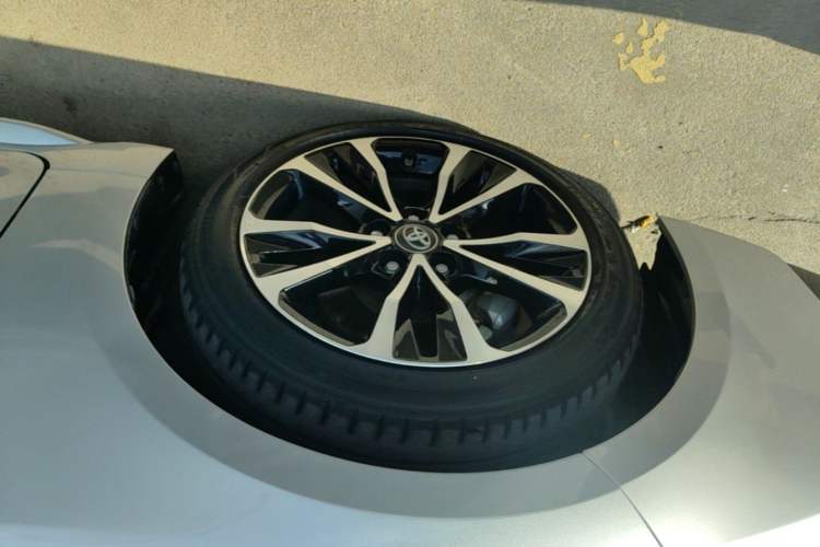 Used Toyota Levin 2021 185T CVT Sport Edition Left Front Wheel Hub