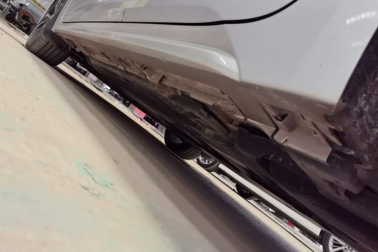 Used Toyota Levin 2021 Dual-Motor 1.8H E-CVT Sport Edition Left Side Sill