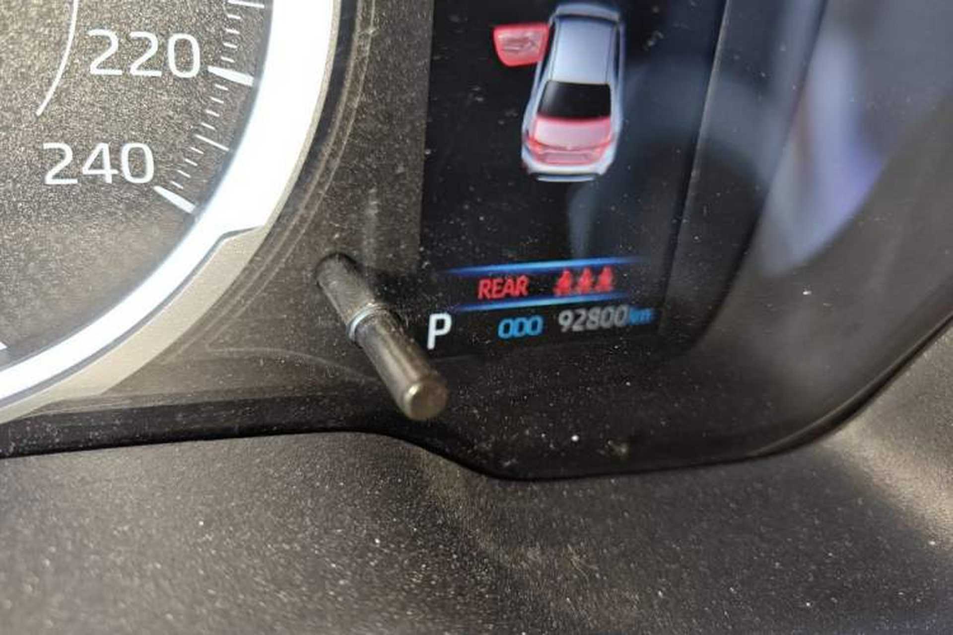 Used Toyota Levin 2021 185T CVT Luxury Edition Odometer Close Up