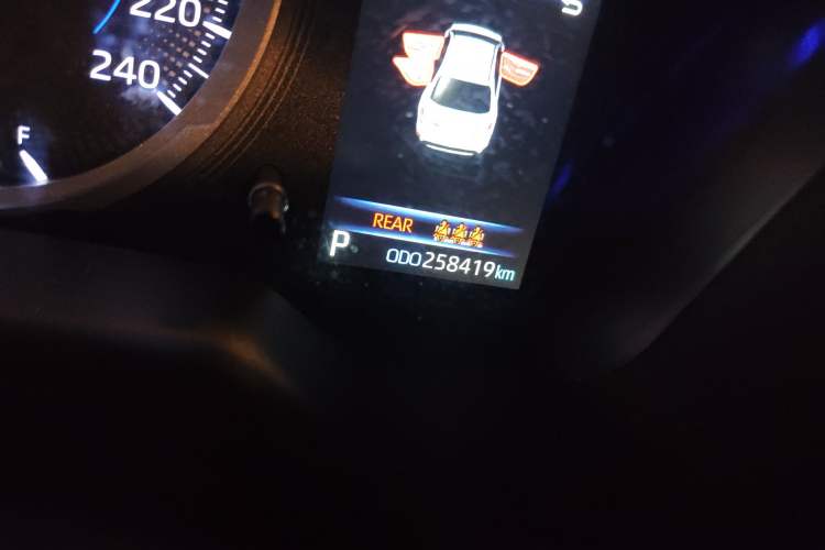 Used Toyota Levin 2021 Dual-Engine 1.8H E-CVT Luxury Edition Odometer Close Up