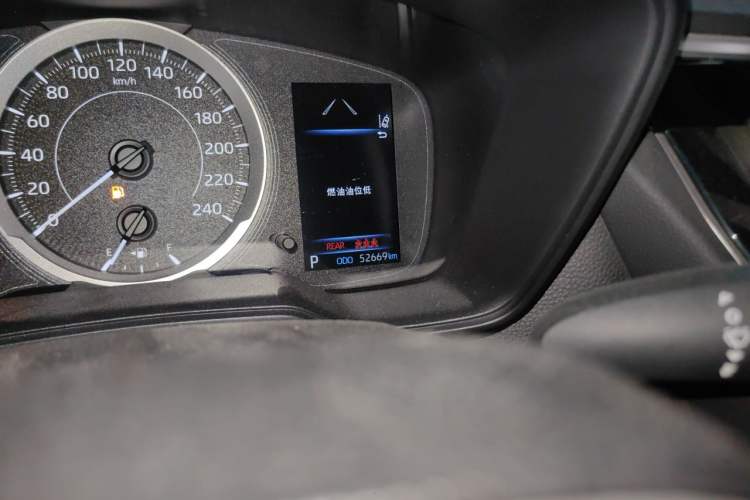 Used Toyota Levin 2021 185T CVT Luxury Edition Odometer Close Up