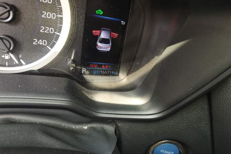 Used Toyota Levin 2021 Dual-Engine 1.8H E-CVT Luxury Edition Odometer Close Up