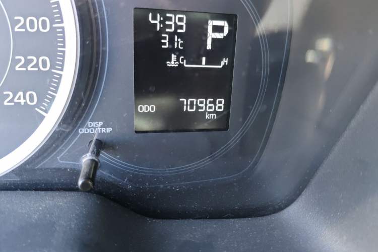 Used Toyota Levin 2021 TNGA 1.5L CVT Entry-Level Model Odometer Close Up