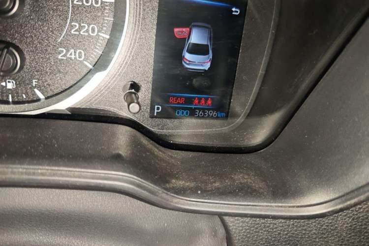 Used Toyota Levin 2021 185T CVT Luxury Edition Odometer Close Up