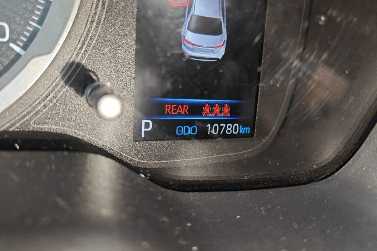 Used Toyota Levin 2021 185T CVT Luxury Edition Odometer Close Up