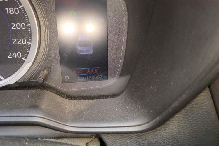 Used Toyota Levin 2021 Dual-Motor 1.8H E-CVT Leading Edition Odometer Close Up