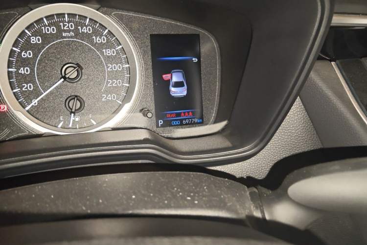 Used Toyota Levin 2021 185T CVT Luxury Edition Odometer Close Up