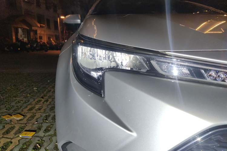 Used Toyota Levin 2021 185T CVT Luxury Edition Right Front Headlight