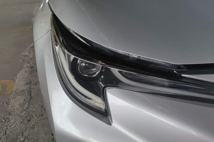 Used Toyota Levin 2021 Dual-Motor 1.8H E-CVT Sport Edition Right Front Headlight