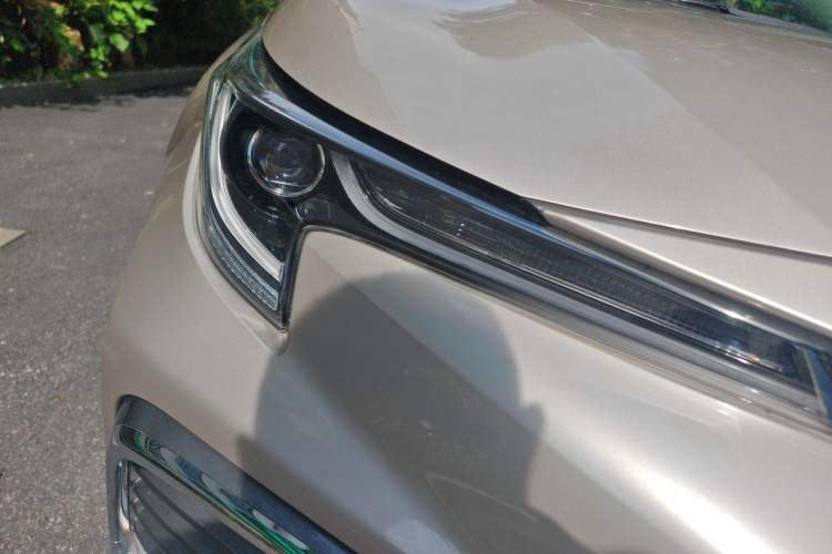 Used Toyota Levin 2021 2.0L Prestige Edition Right Front Headlight