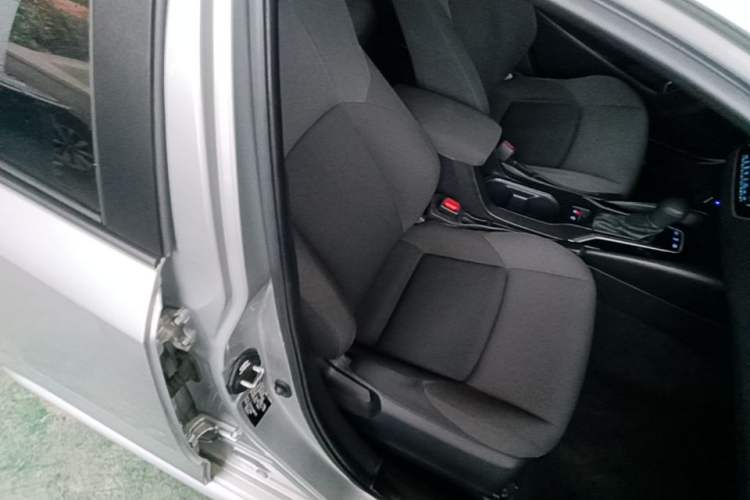 Used Toyota Levin 2021 Dual-Engine 1.8H E-CVT Luxury Edition Right Front Seat