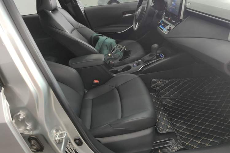 Used Toyota Levin 2021 185T CVT Luxury Edition Right Front Seat