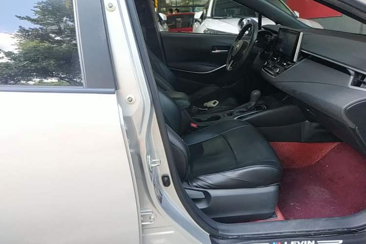 Used Toyota Levin 2021 Dual-Engine 1.8H E-CVT Luxury Edition Right Front Seat
