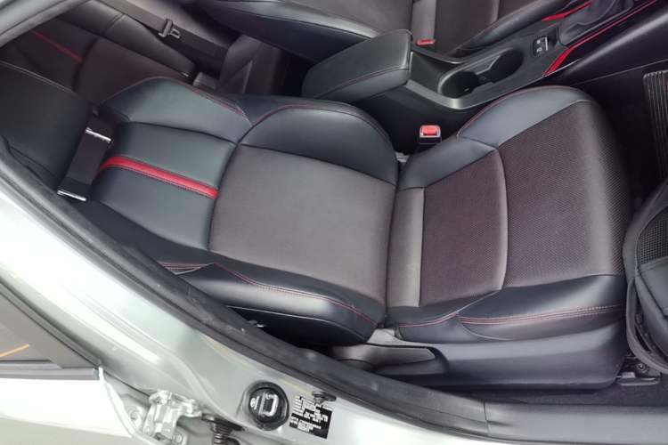Used Toyota Levin 2021 Dual-Motor 1.8H E-CVT Sport Edition Right Front Seat