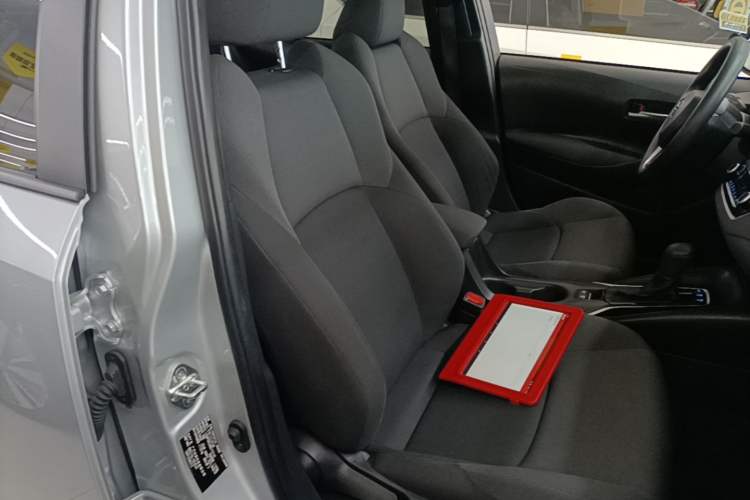 Used Toyota Levin 2021 185T CVT Luxury Edition Right Front Seat