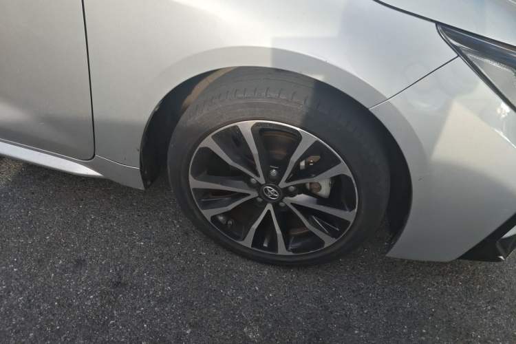 Used Toyota Levin 2021 185T CVT Sport Edition Right Front Wheel Hub