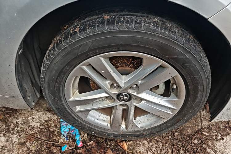 Used Toyota Levin 2021 185T CVT Luxury Edition Right Front Wheel Hub
