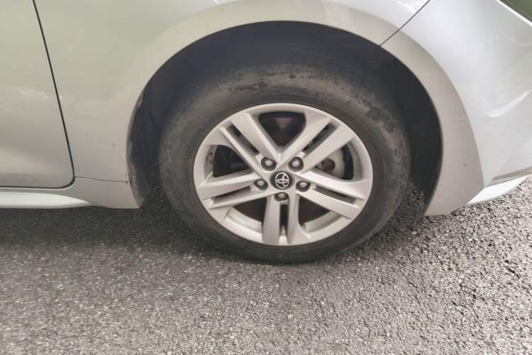 Used Toyota Levin 2021 185T CVT Luxury Edition Right Front Wheel Hub