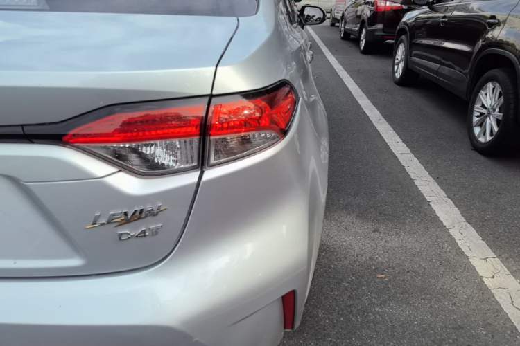 Used Toyota Levin 2021 185T CVT Luxury Edition Right Rear Taillight