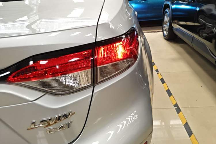 Used Toyota Levin 2021 185T CVT Luxury Edition Right Rear Taillight