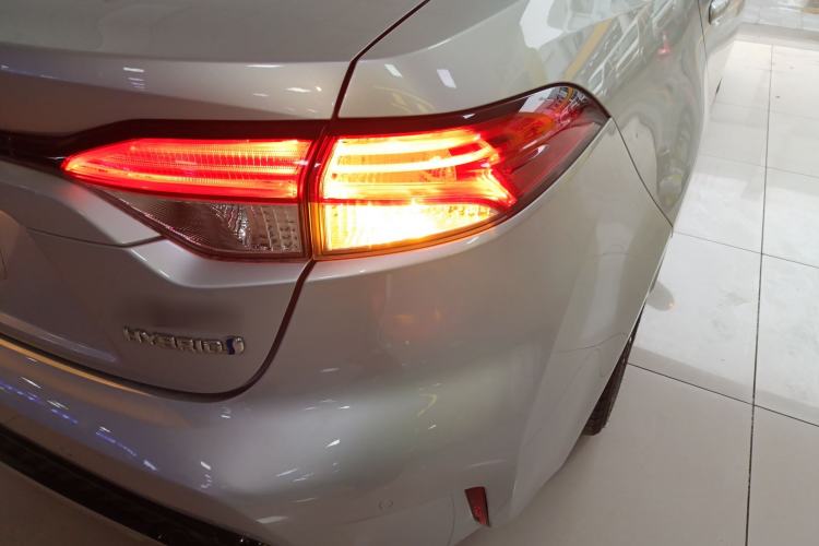Used Toyota Levin 2021 Dual-Motor 1.8H E-CVT Sport Edition Right Rear Taillight