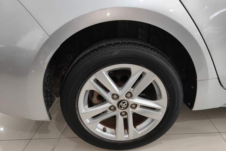 Used Toyota Levin 2021 185T CVT Luxury Edition Right Rear Wheel Hub