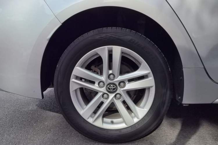 Used Toyota Levin 2021 185T CVT Luxury Edition Right Rear Wheel Hub