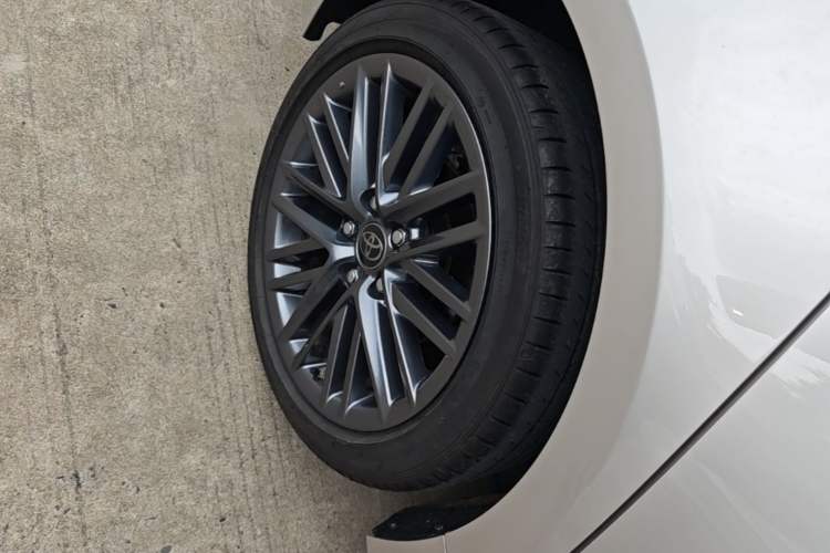 Used Toyota Levin 2021 2.0L Luxury Edition Right Rear Wheel Hub