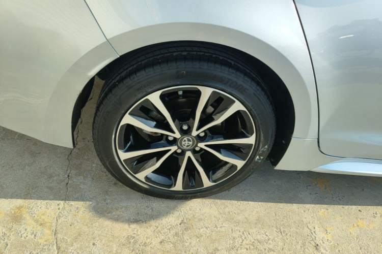 Used Toyota Levin 2021 185T CVT Sport Edition Right Rear Wheel Hub
