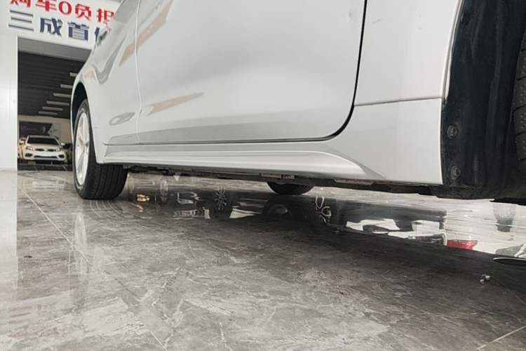 Used Toyota Levin 2021 185T CVT Luxury Edition Right Side Sill