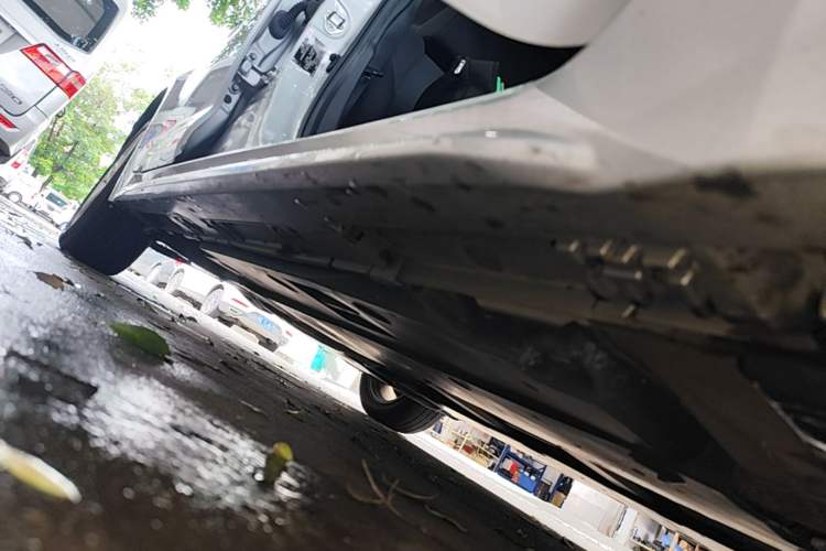 Used Toyota Levin 2021 Dual-Engine 1.8H E-CVT Luxury Edition Right Side Sill