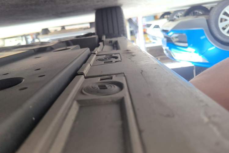 Used Toyota Levin 2021 Dual-Motor 1.8H E-CVT Sport Edition Right Side Sill