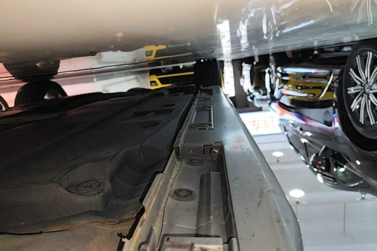 Used Toyota Levin 2021 TNGA 1.5L CVT Leading Edition Right Side Sill